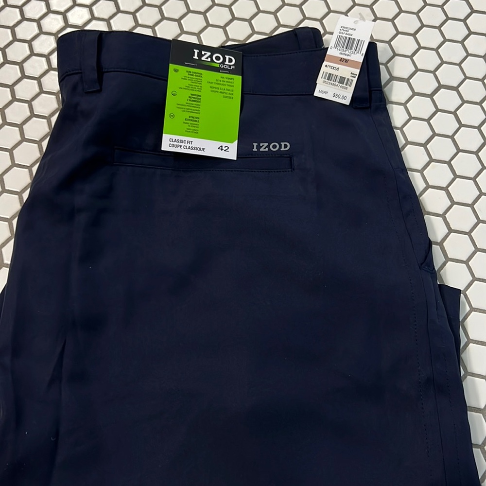 Mens Izod golf shorts in navy